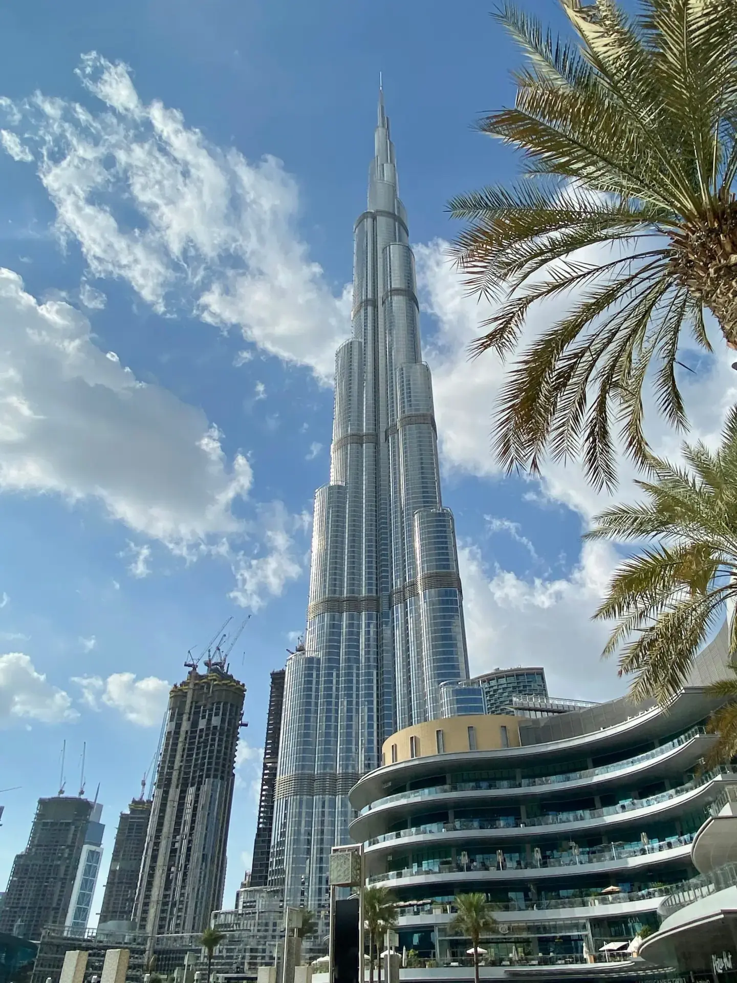 Burj Khalifa 124 + Sky Views
